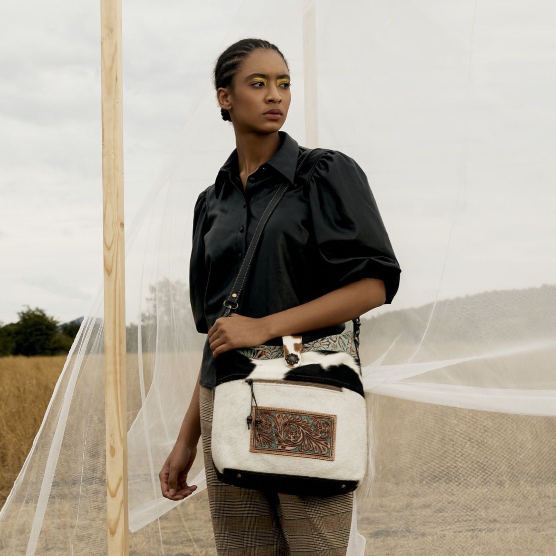 Rustic Tinge Hand-Tooled Bag - MyraUSA