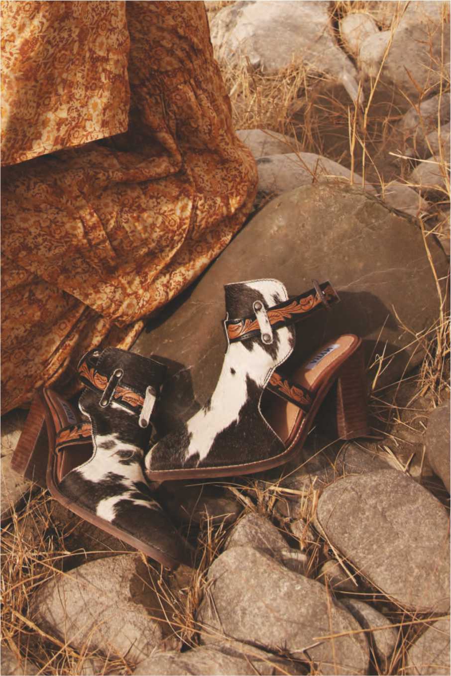 How to Distress Cowboy Boots & Make Them Look Worn?