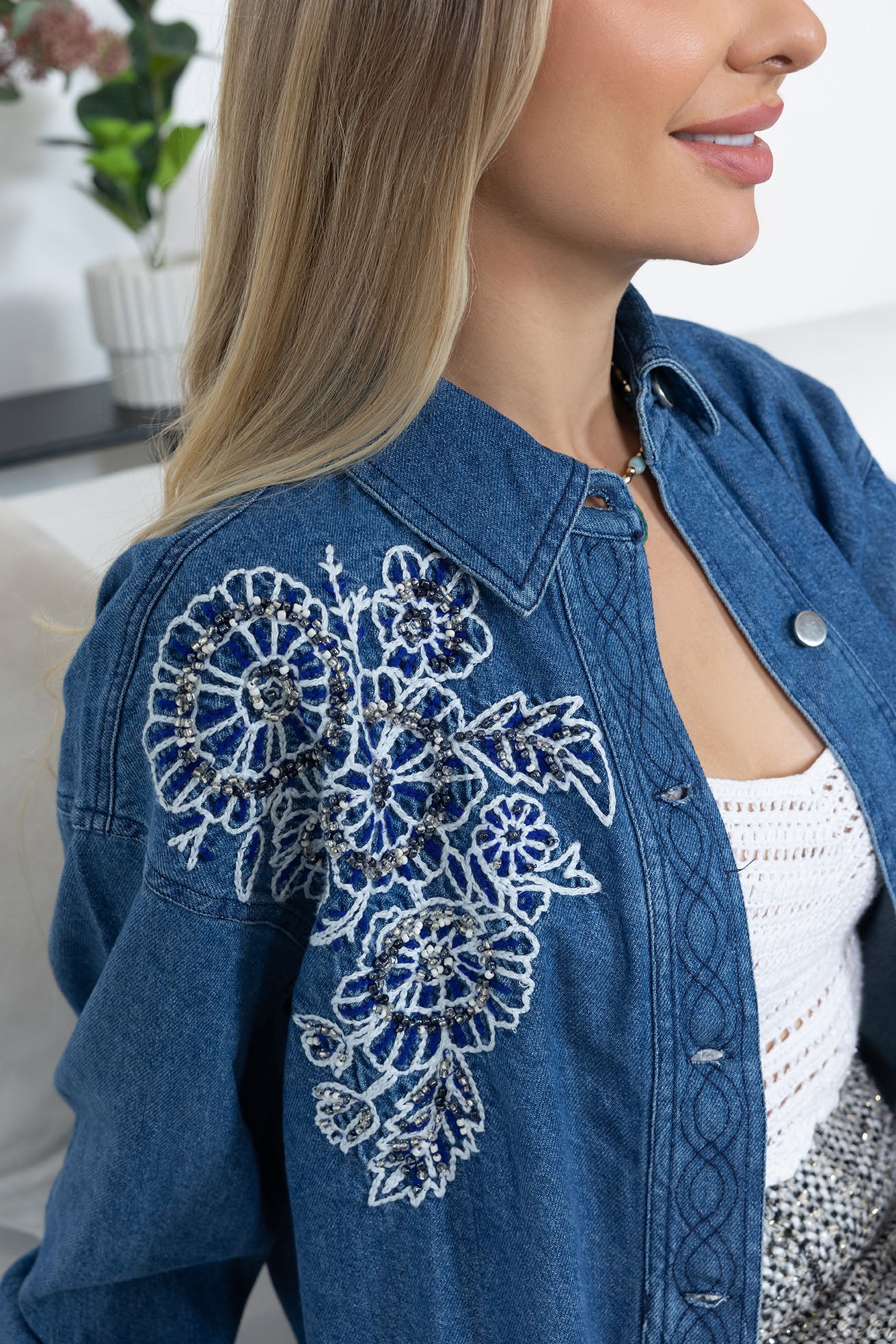 Lindaj Embroidered Jacket - Myra USA
