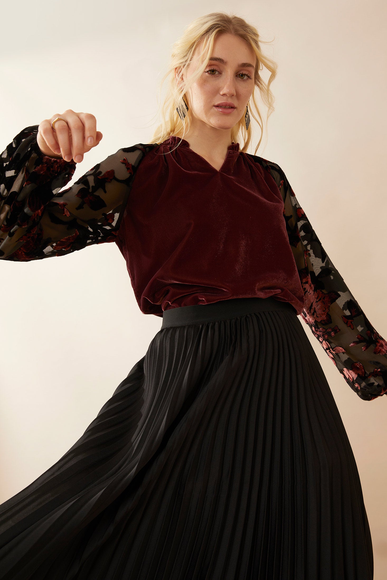 Marthia Velvet V-Neck Top - Myra USA