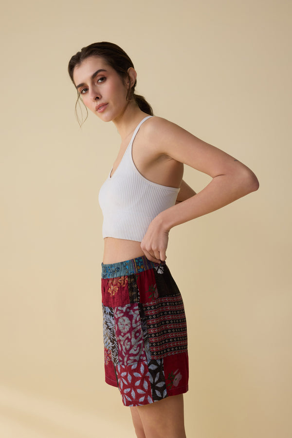 Isabella Paisley Patchwork Shorts In Red And Gray - Myra USA