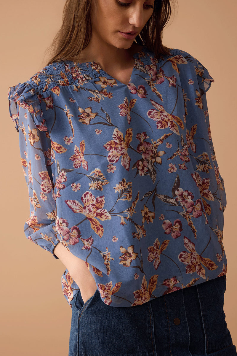 Amanda's Heart Floral Top In Blue