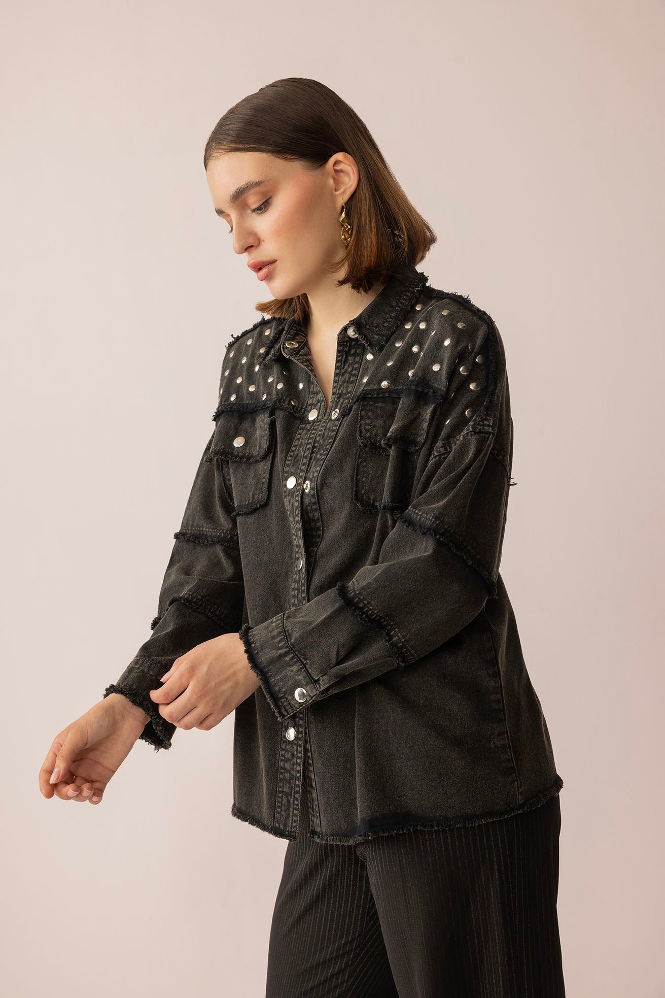 Pearl Dust Jacket in black Washed