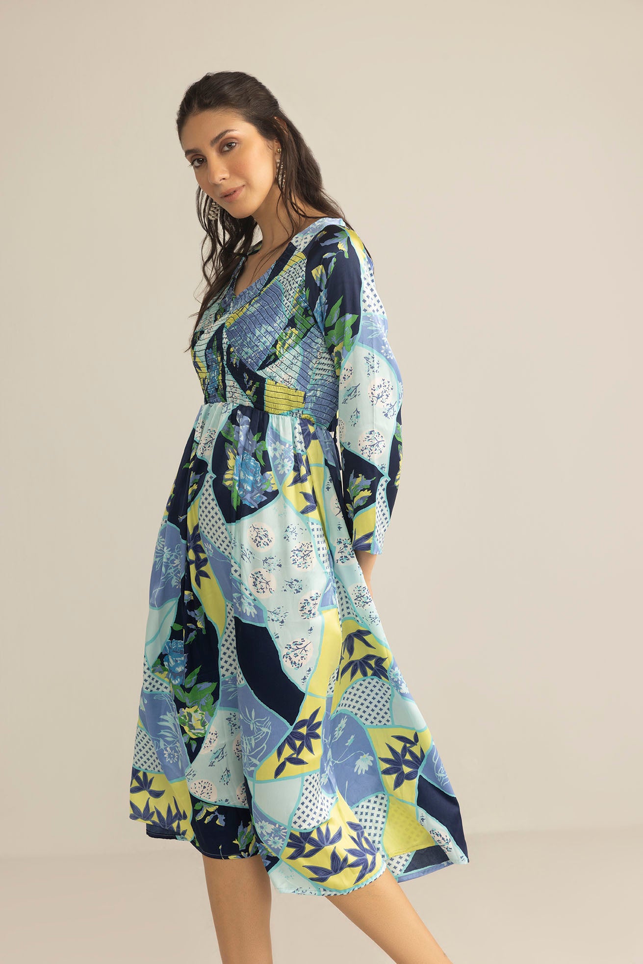 The KaleidoDream Long Dress in Lavender White