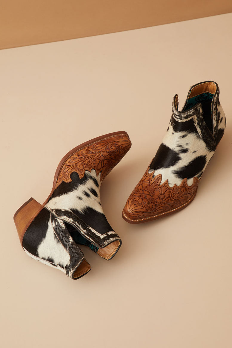 Myra Georgina Hairon Boots for Women - Spilt-Top Handtooled Pointed Toe Cowgirl Boots for Rustic Rodeo Glam - Myra USA