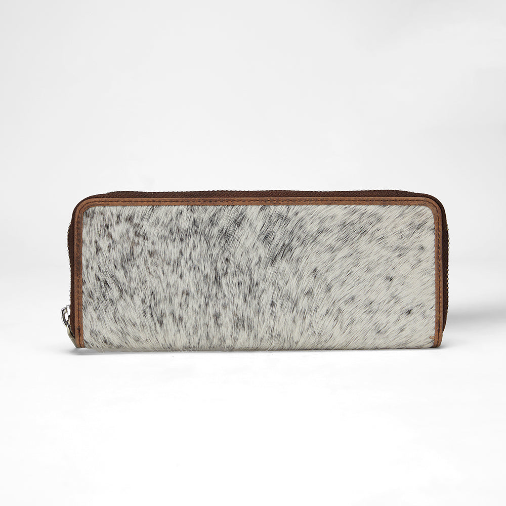 Loyal West RANCH ROAD JEWELERY CASE IN BROWN & WHITE COWHIDE - Myra USA