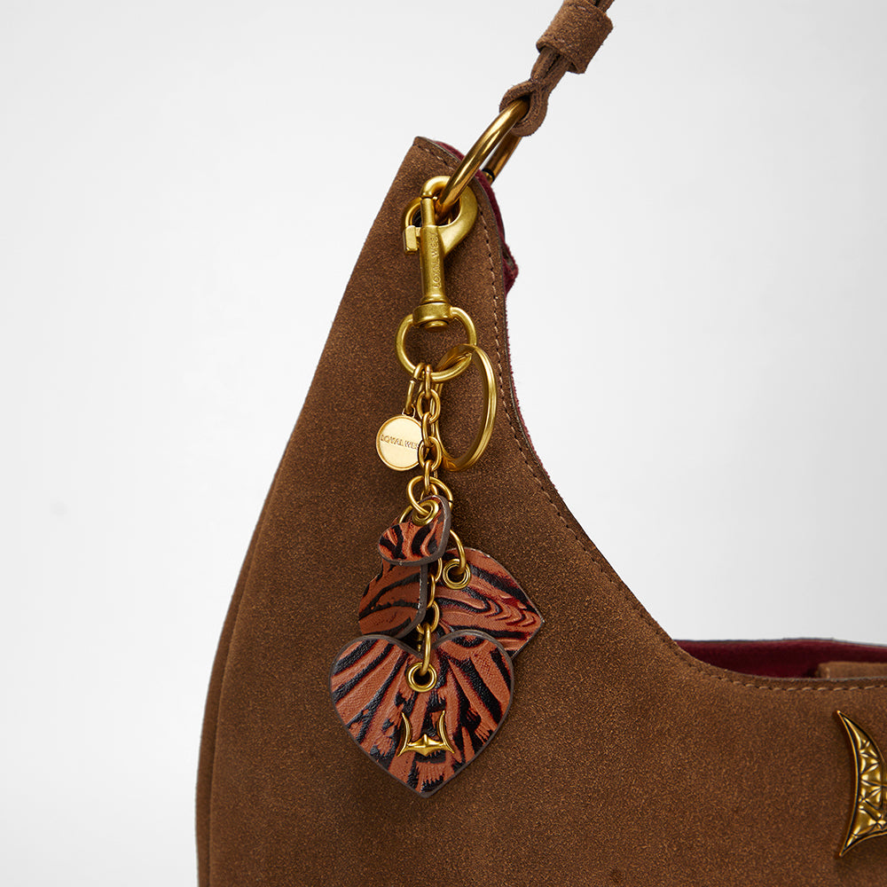 Loyal West HEART SHAPE KEYCHAIN IN HAND FINISHED EMBOSSED LEATHER -  BROWN - Myra USA