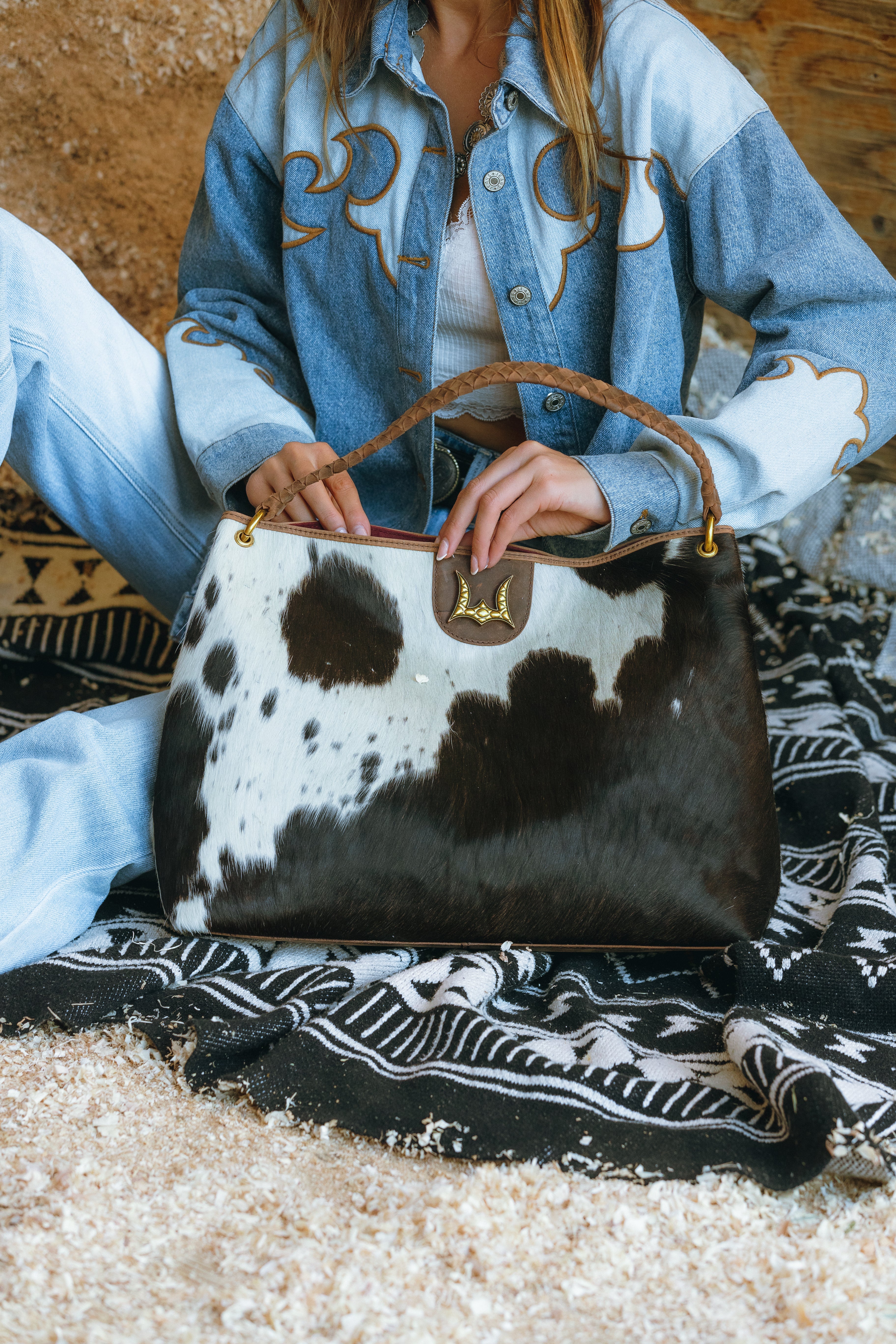 Lw Large Hobo Bag In Black & White Cowhide