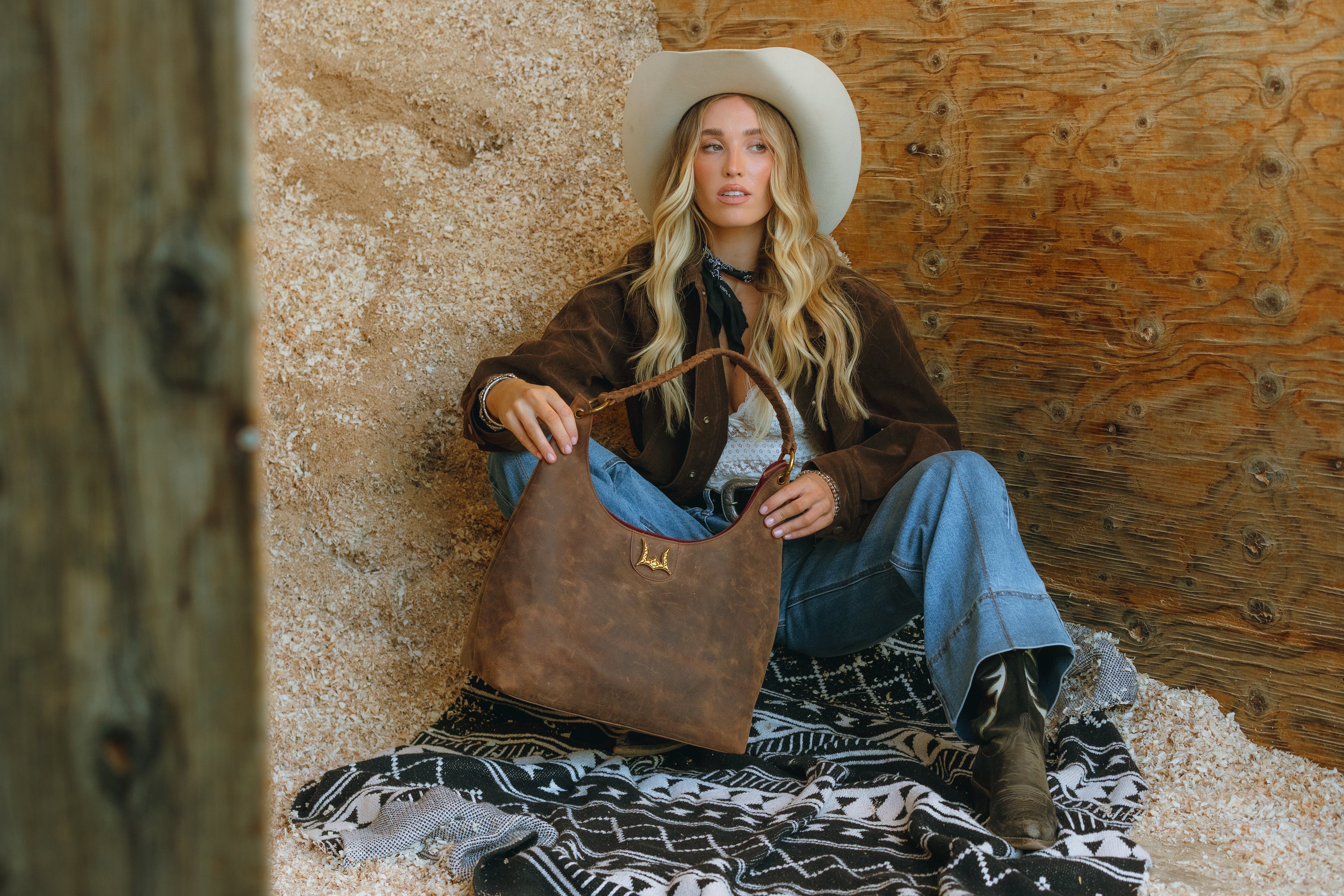 Lw Large Purse In Brunette Leather