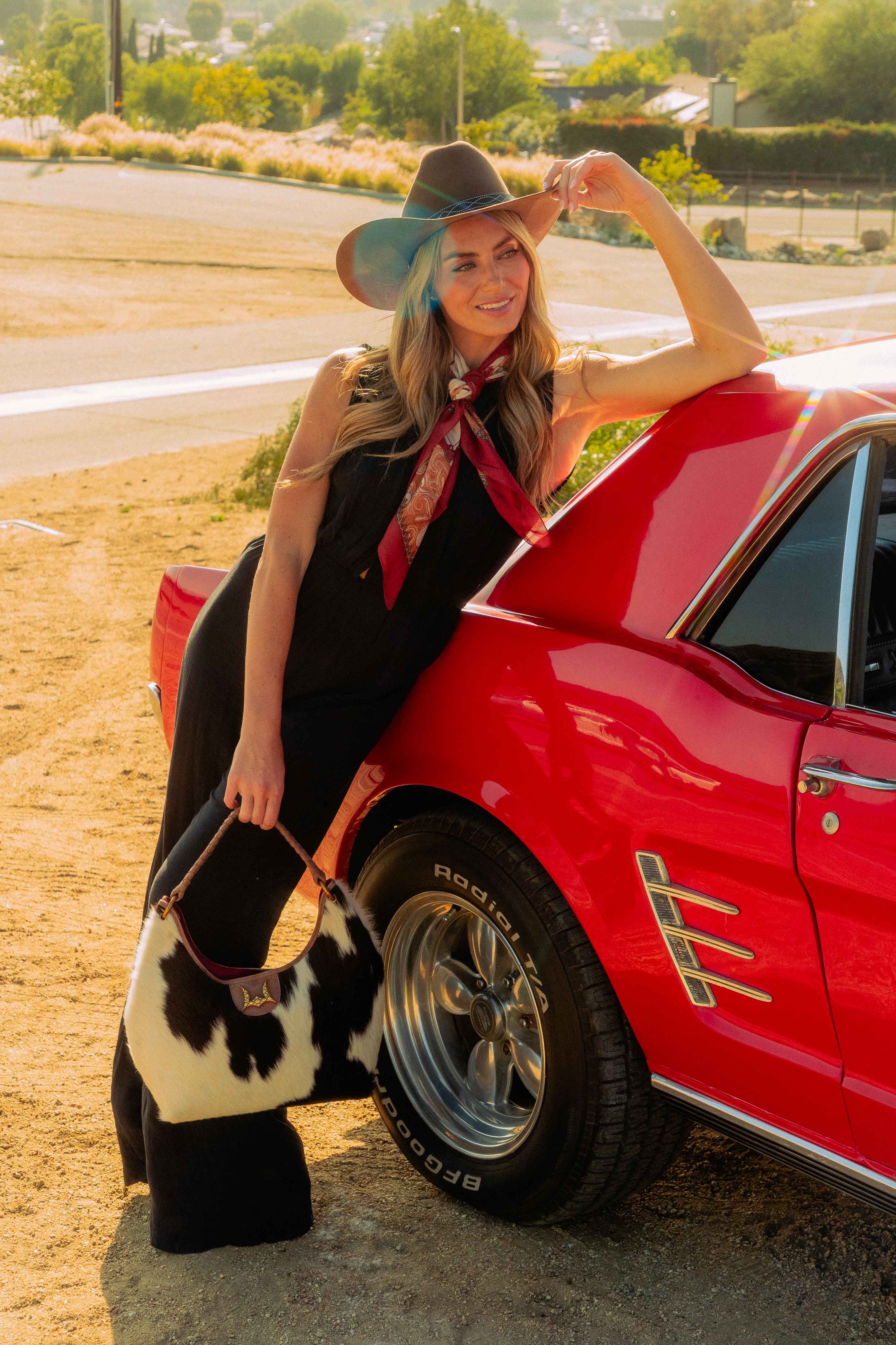 LW Medium Purse - Black & White Cowhide - Myra USA