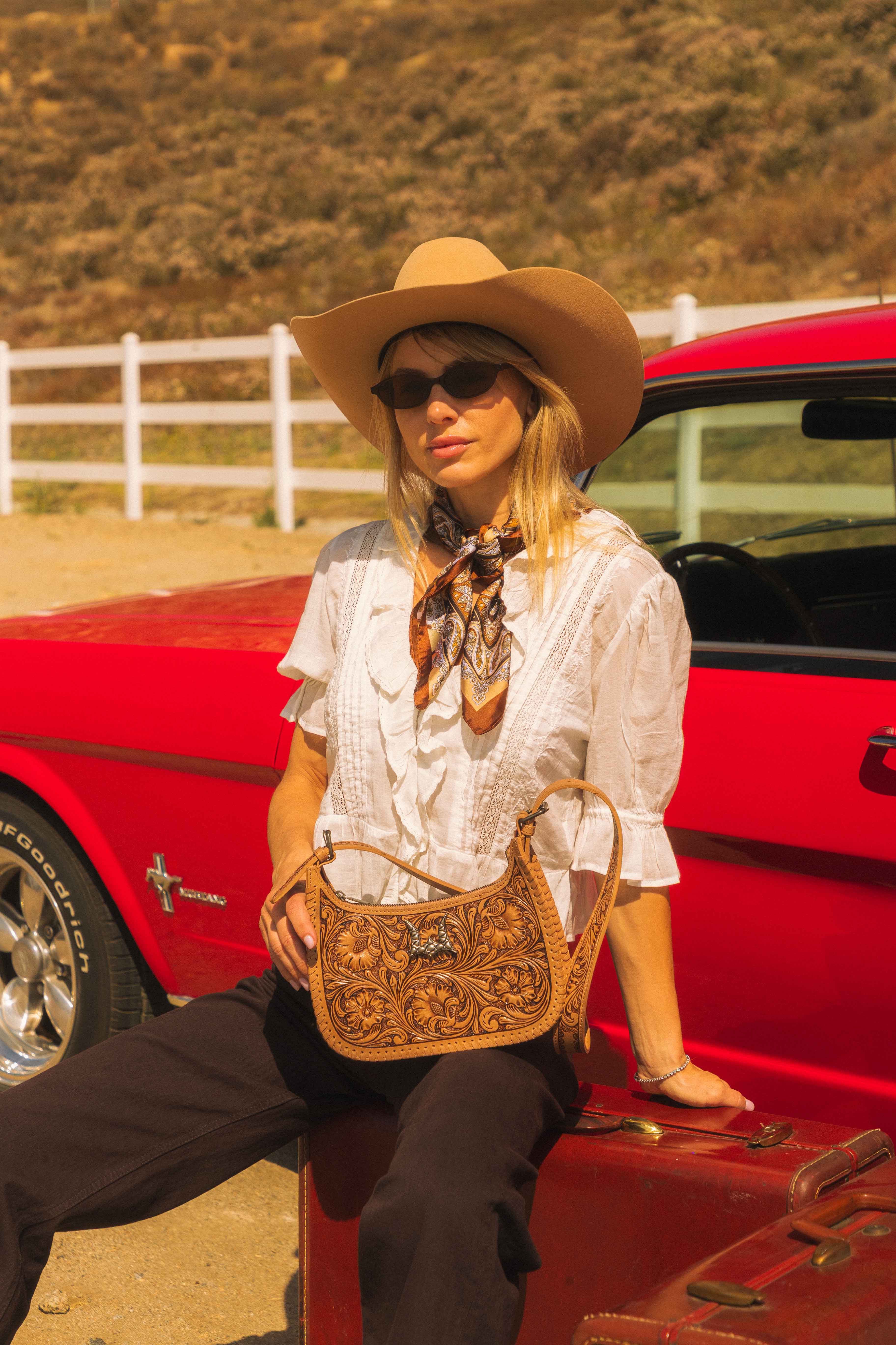 Handtooled Dannia Large Purse - Saddle Brown - Myra USA