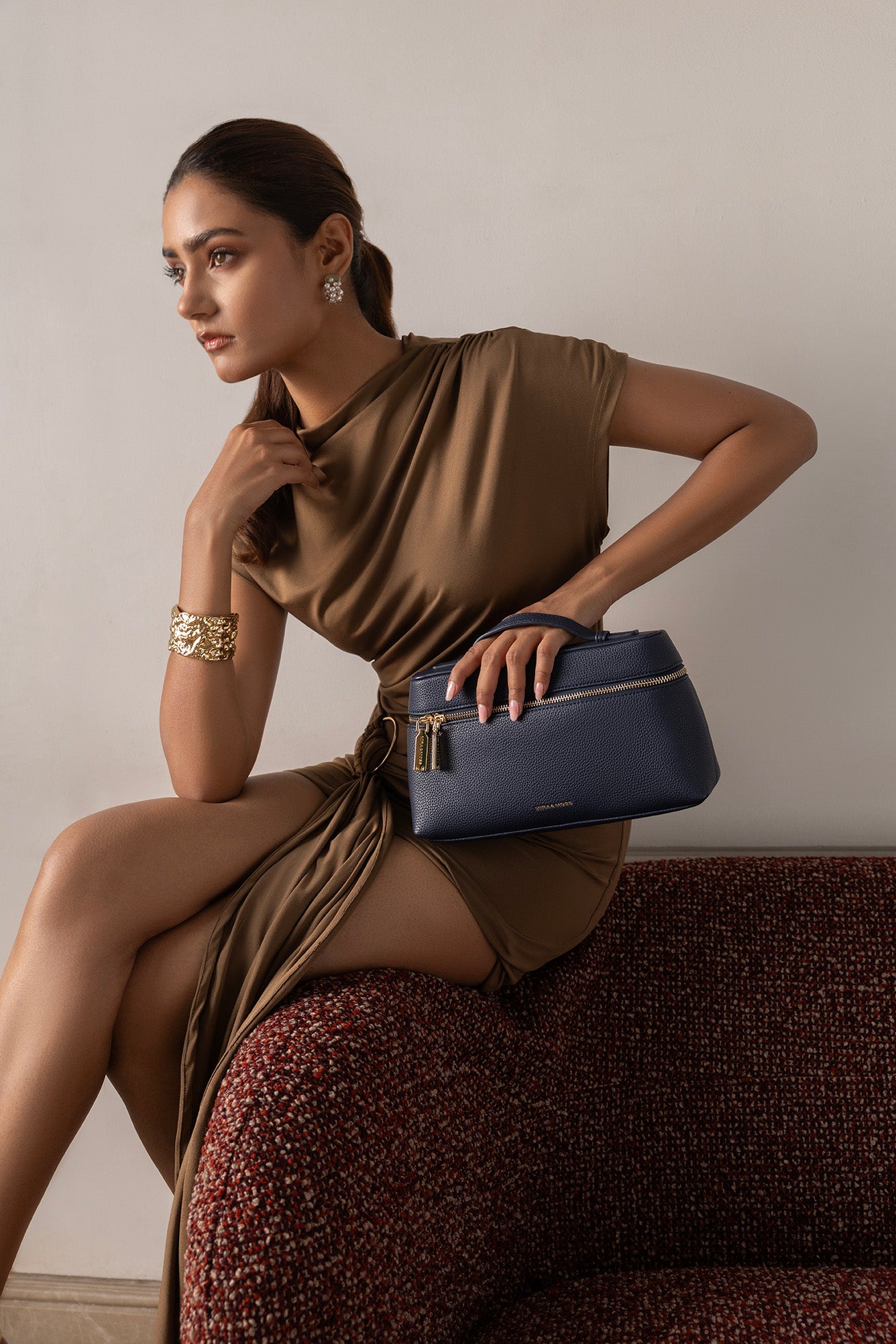 Mira & Moss Classic Tale Crossbody Bag - Navy - Myra USA