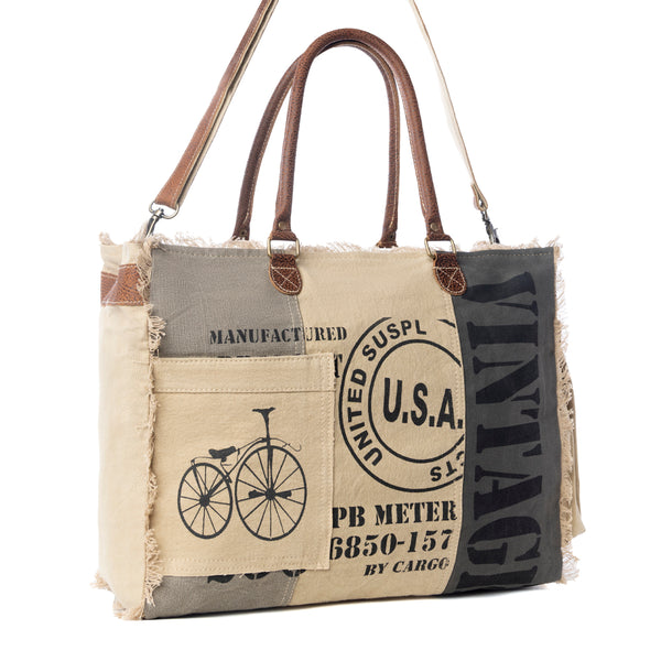 USA Stamped  Weekender Bag - Myra USA