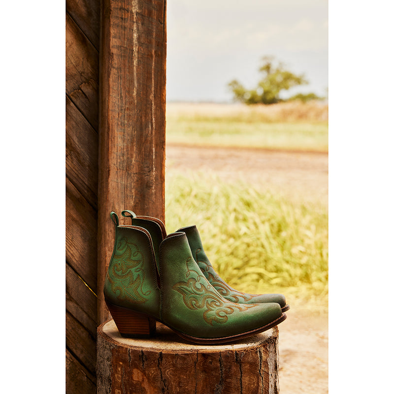 La Ponderosa Booties in Turquoise