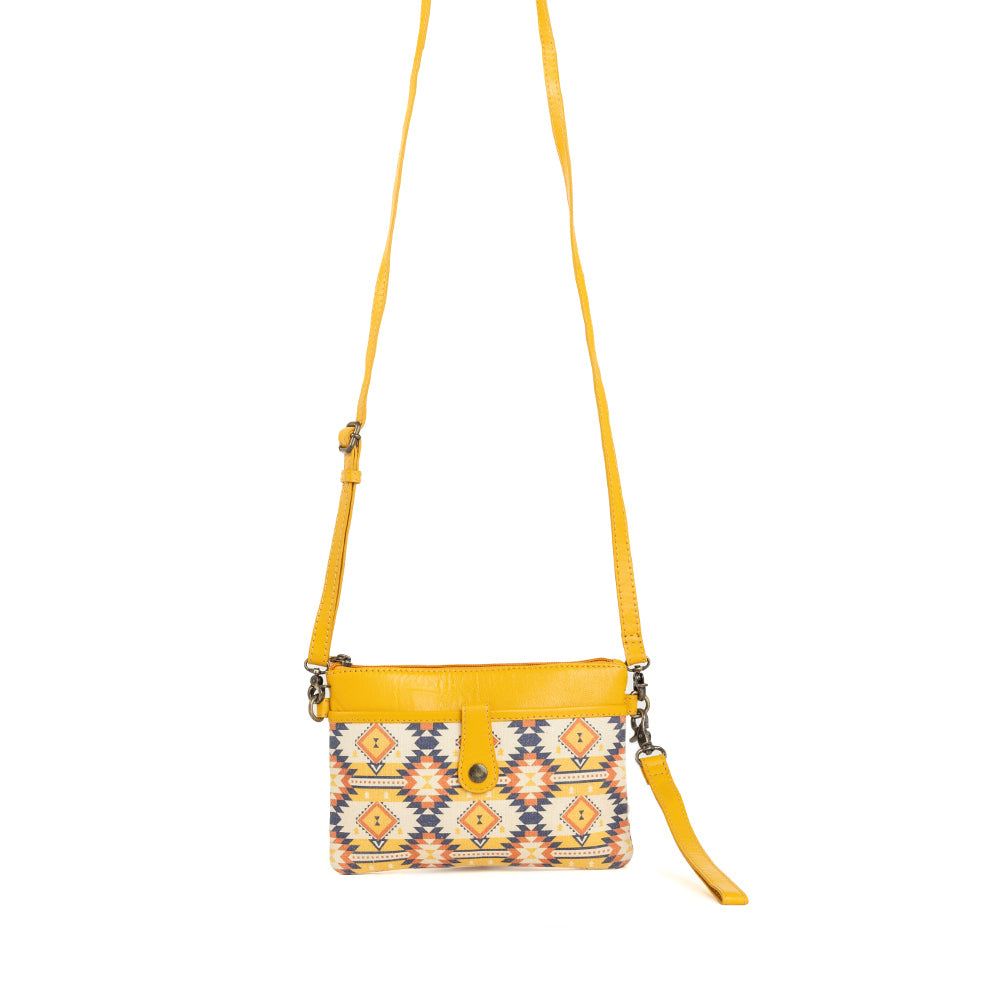 Mynora Springs Crossbody Bag - Myra USA