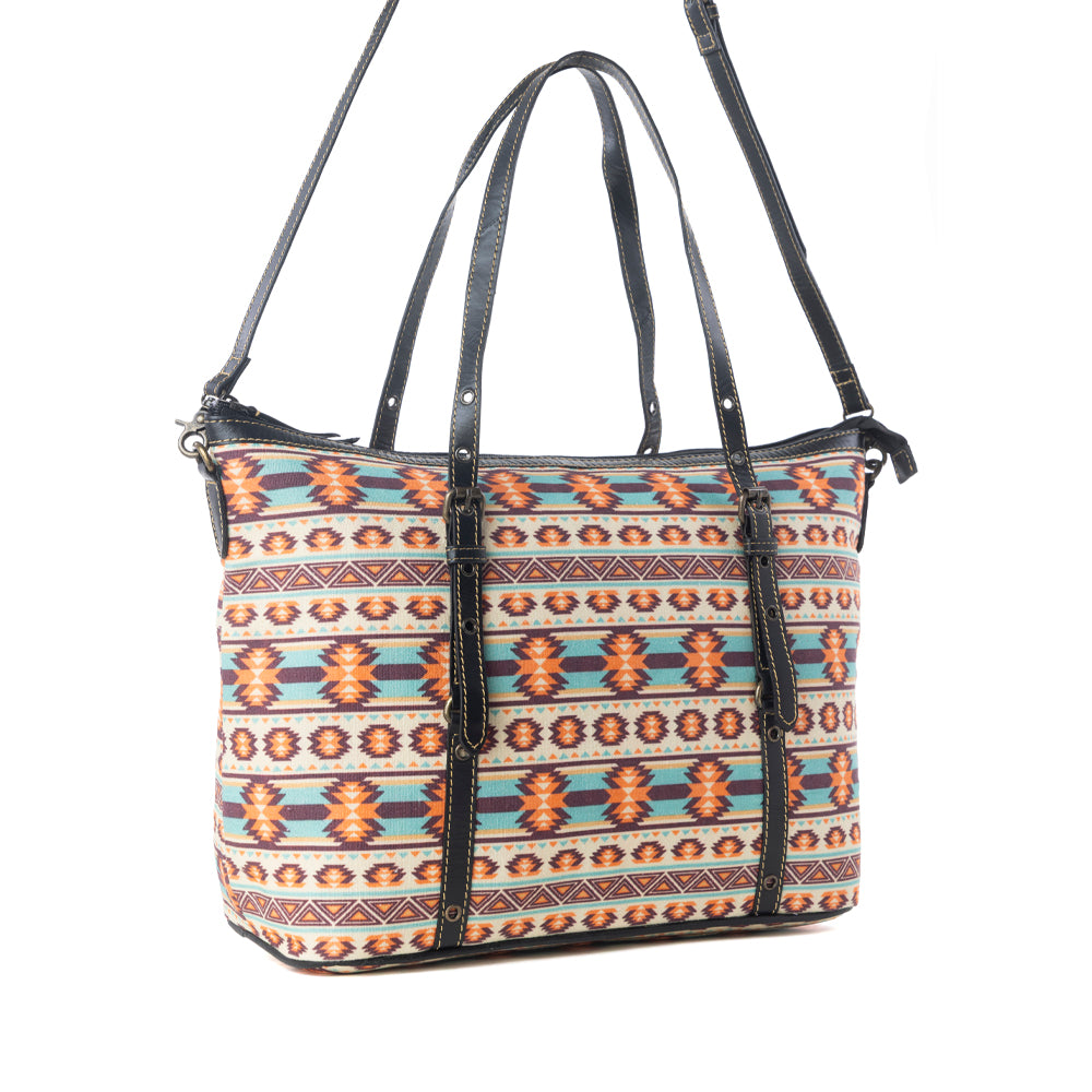Fountain Trail Tote Bag - Myra USA