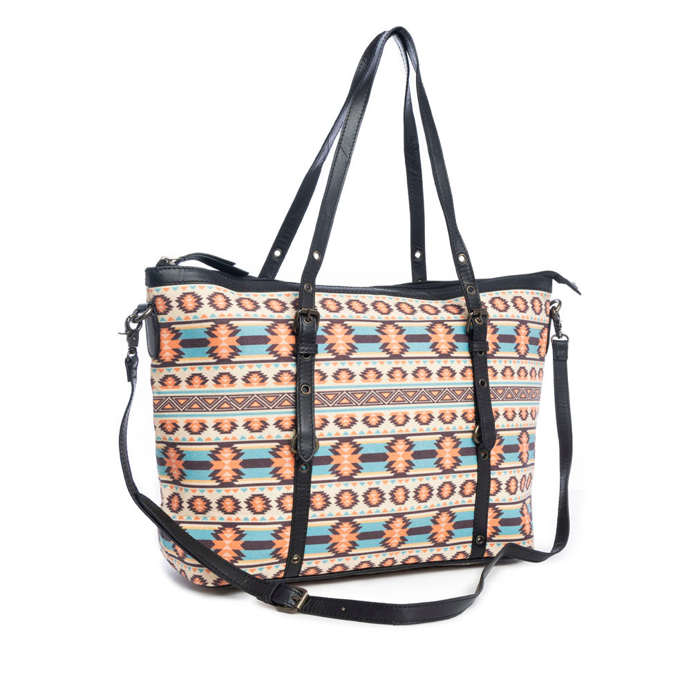 Fountain Trail Tote Bag - Myra USA