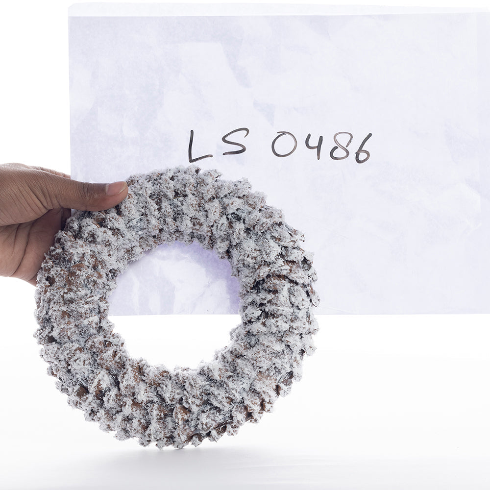 Frost O' The North Wreath - Myra USA