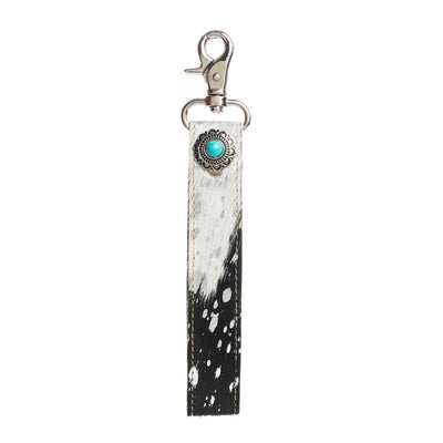 Concho Delight Key Fob in Black & White - Myra USA