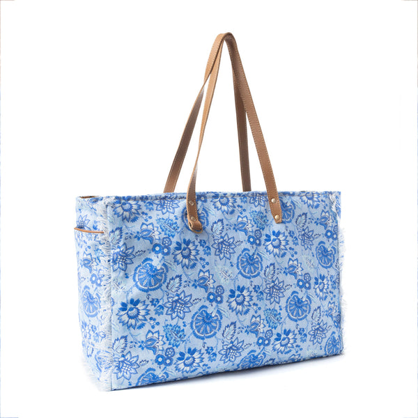 Delft Garden Weekender Bag In Blue - Myra USA