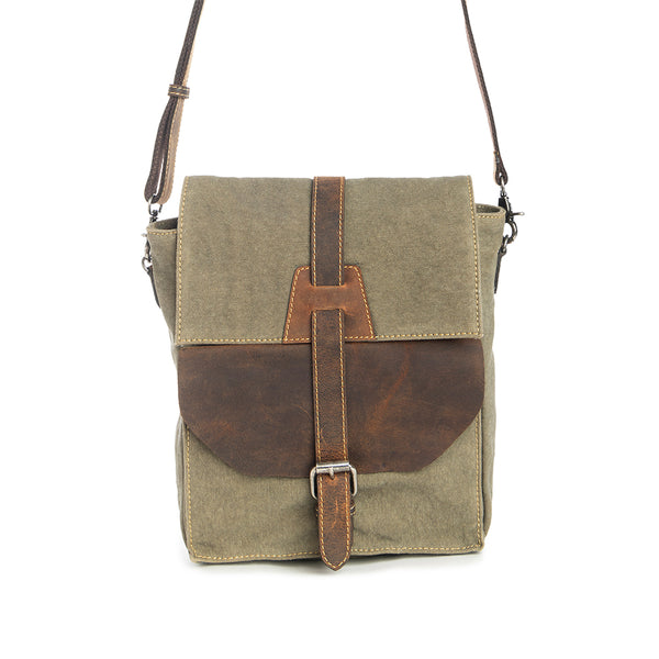 Chilton Trail Messenger Bag