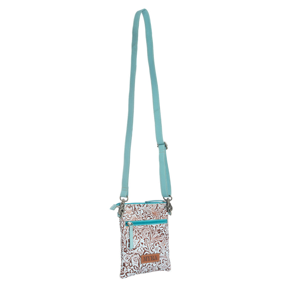 Wonder Trail Shoulder Bag in Turquoise - Myra USA