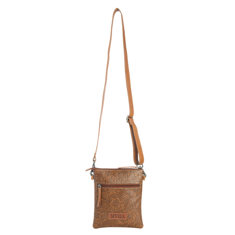 Wonder Trail Shoulder Bag in Caramel