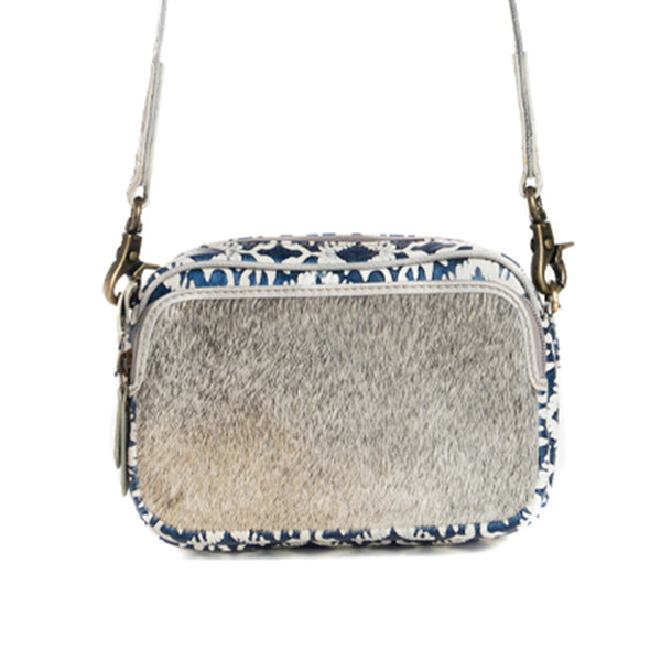 Tilla's Mine Trail Shoulder Bag in Blue & Gray - Myra USA