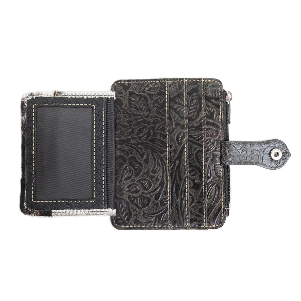 Wonder Trail Credit Card Wallet in Black - Myra USA