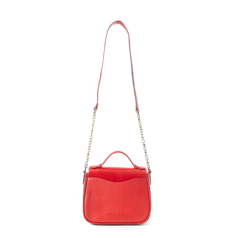 Sapphire Scroll Shoulder Bag In Red