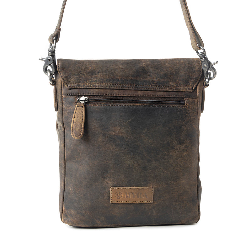 Mountain Heights Messenger Bag  In Dark Brown