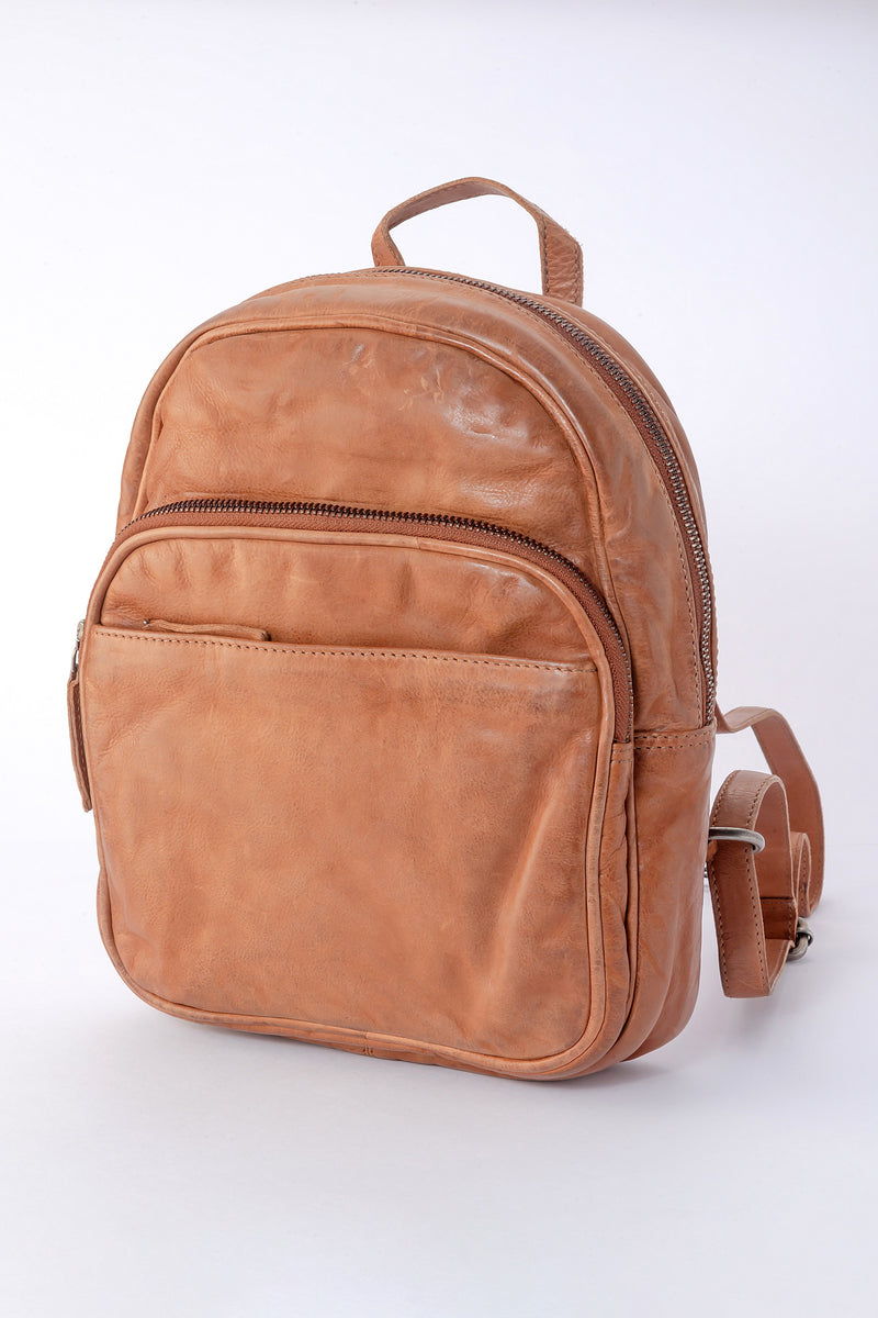 Roaming Traveller Backpack In Tan