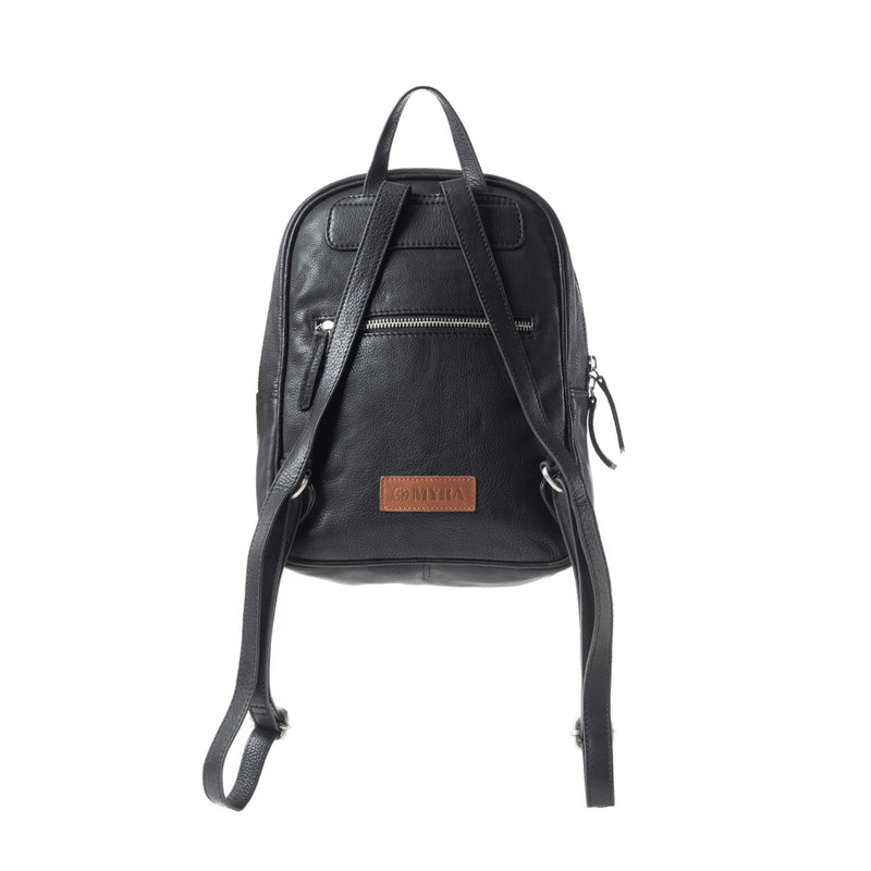 Roaming Traveller Backpack In Black