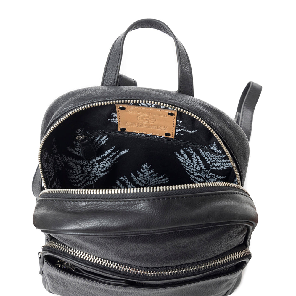 Roaming Traveller Backpack In Black - Myra USA