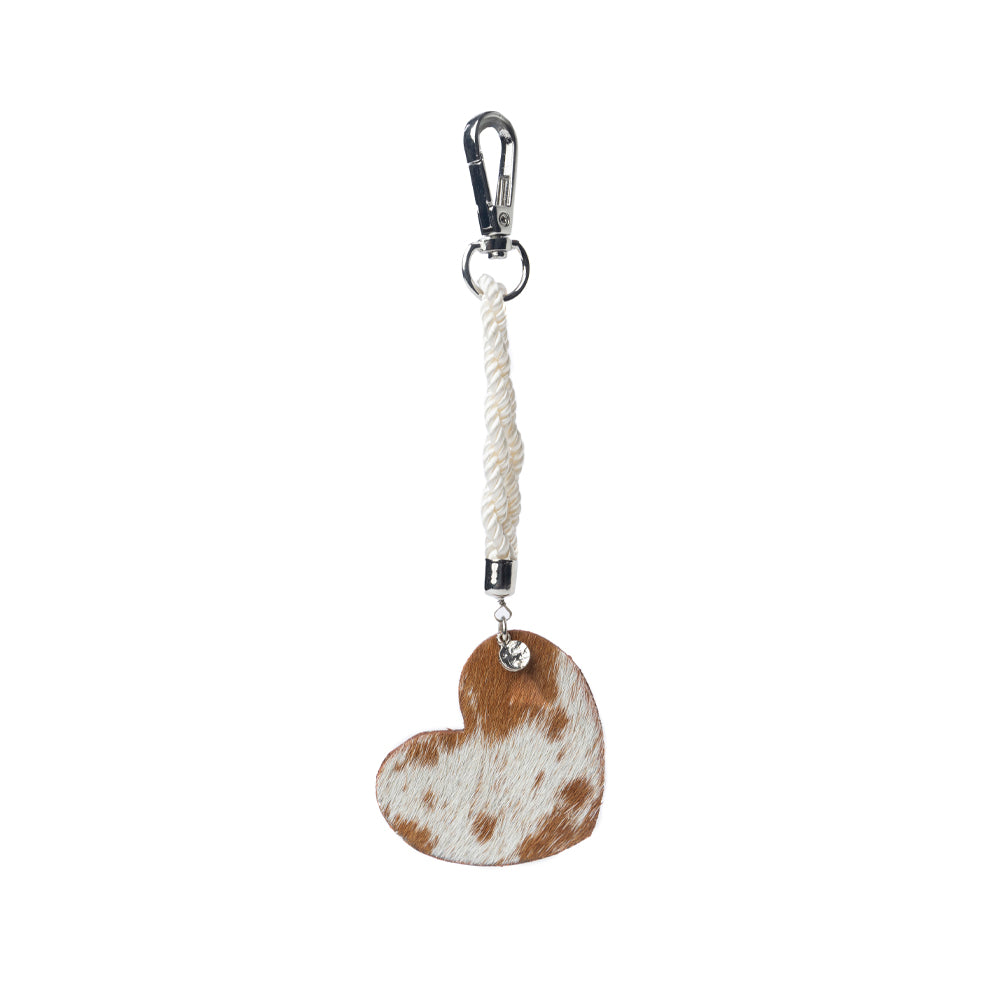 Pearls Hold My Heart Bag Charm In Brown - Myra USA
