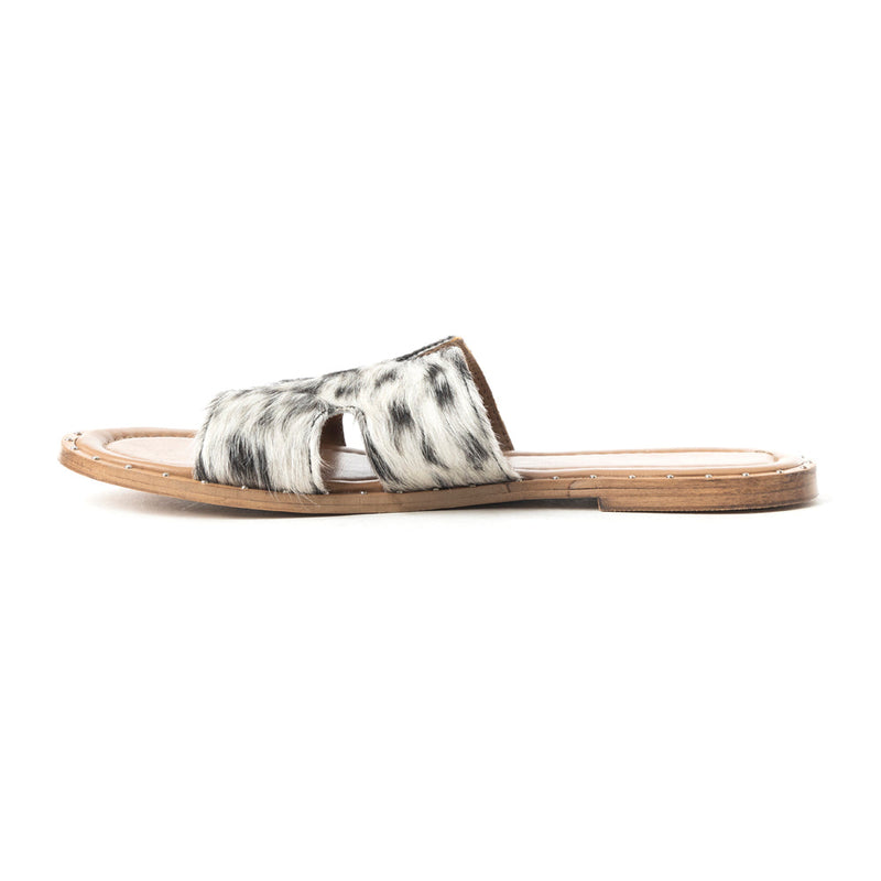 Daleena Anne Sandals In Black and White