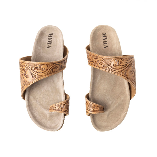 Eastward Winds Sandals In Beige - Myra USA