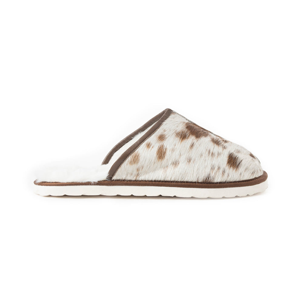 Swift Ridge House Scuffs  In Brown and White - Myra USA