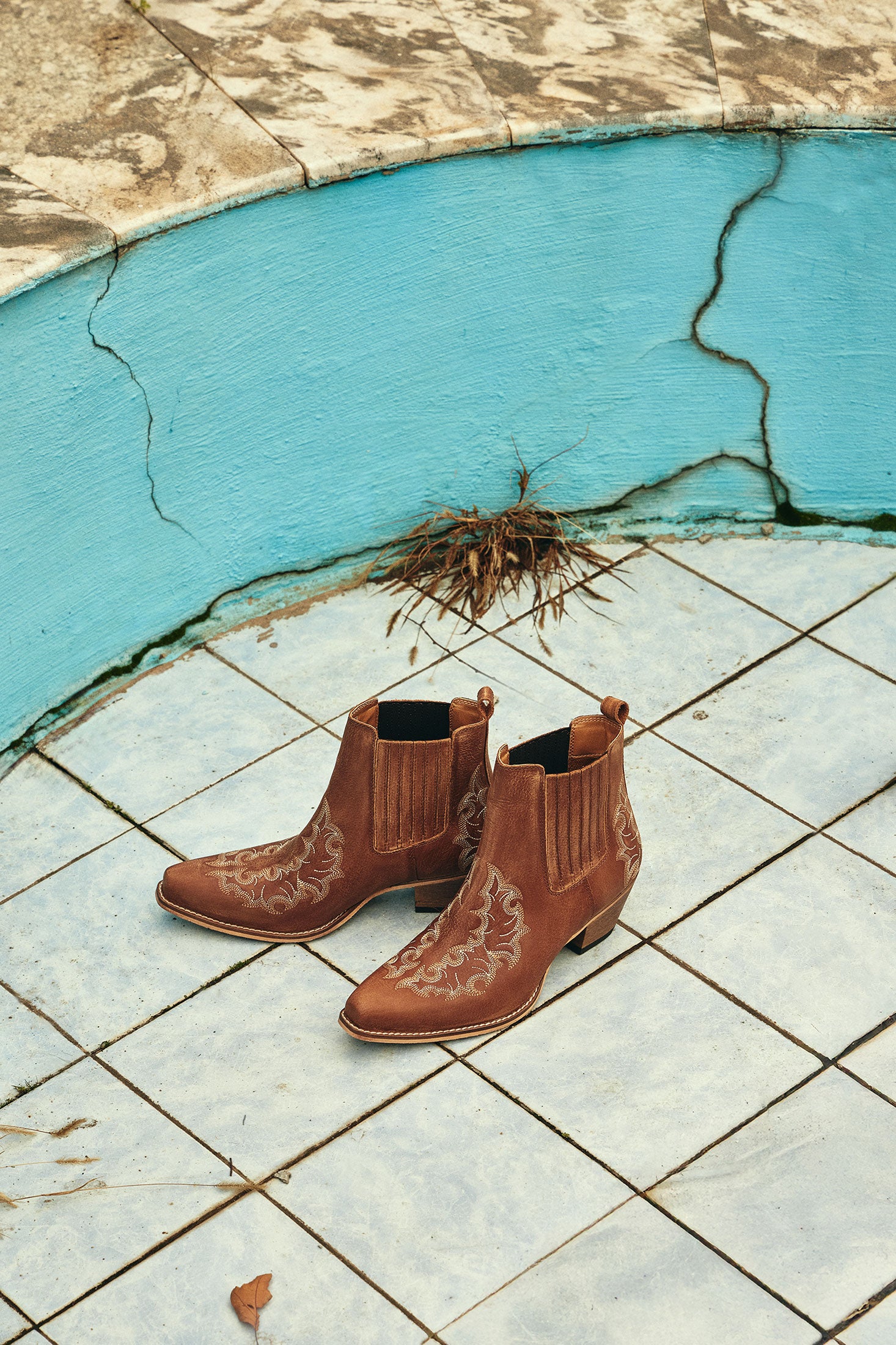 Dearling Ranch Booties In Brown - Myra USA