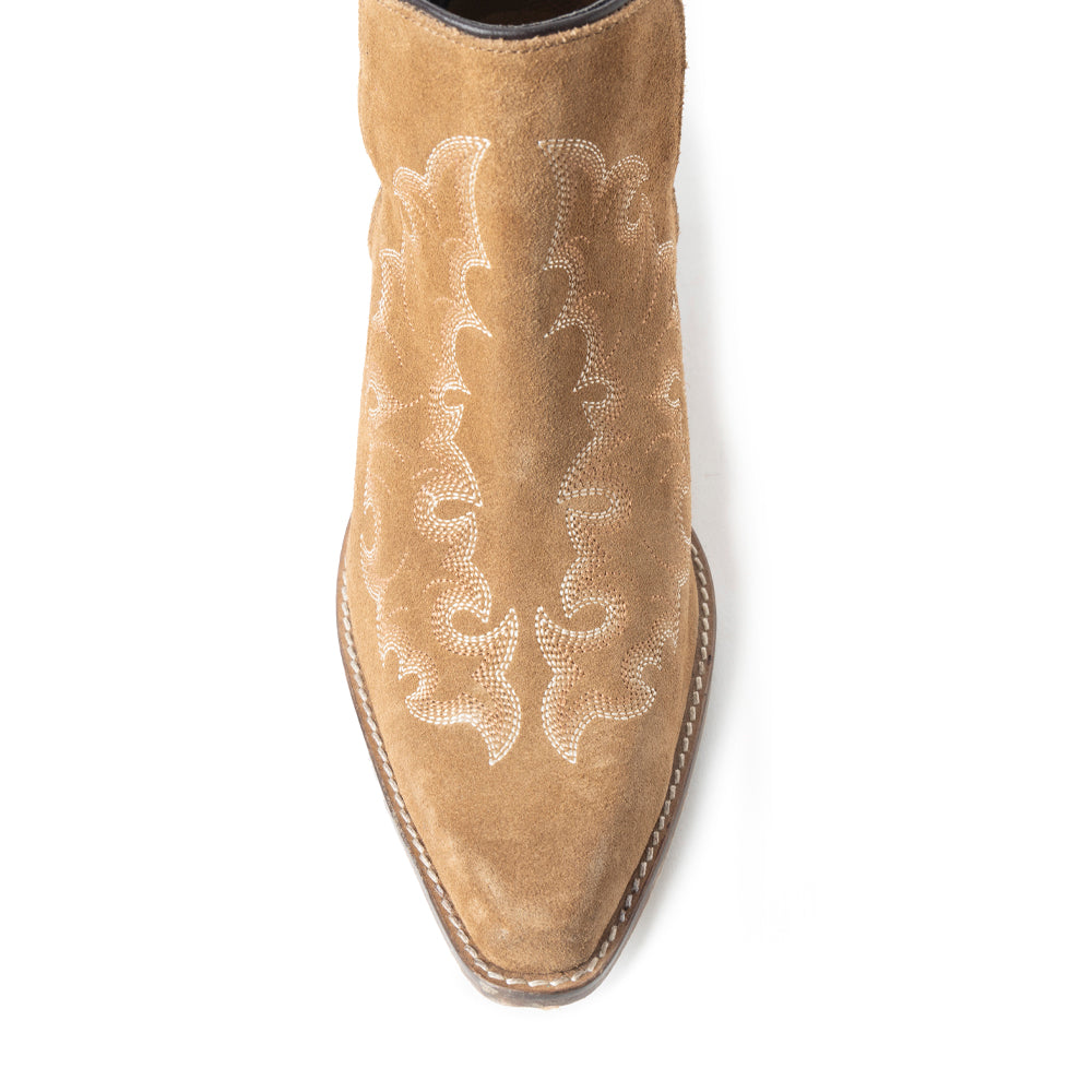 Kassie Trailhead Booties In Brown - Myra USA