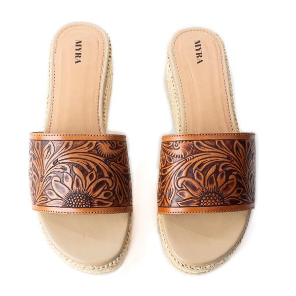 Gloriana Canyon Platform Sandals In Natural - Myra USA