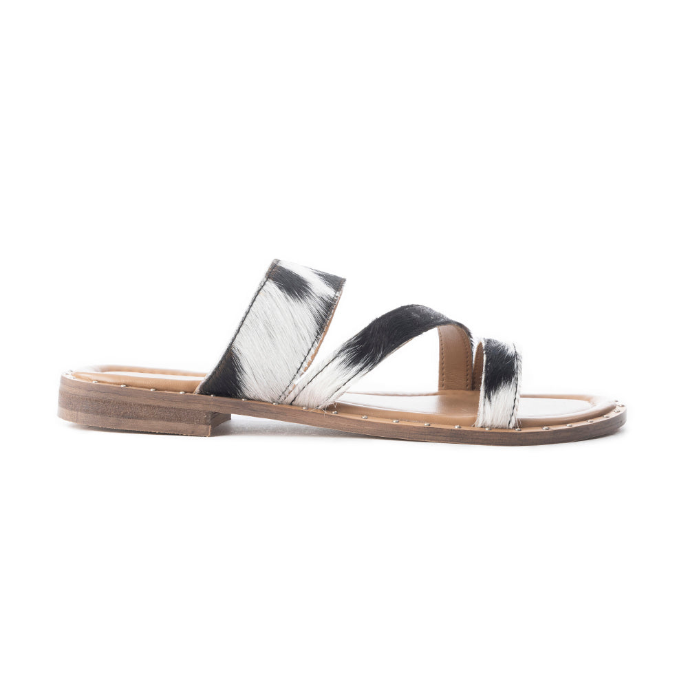 Ranch Ridge Slides In Black & White – Myra USA