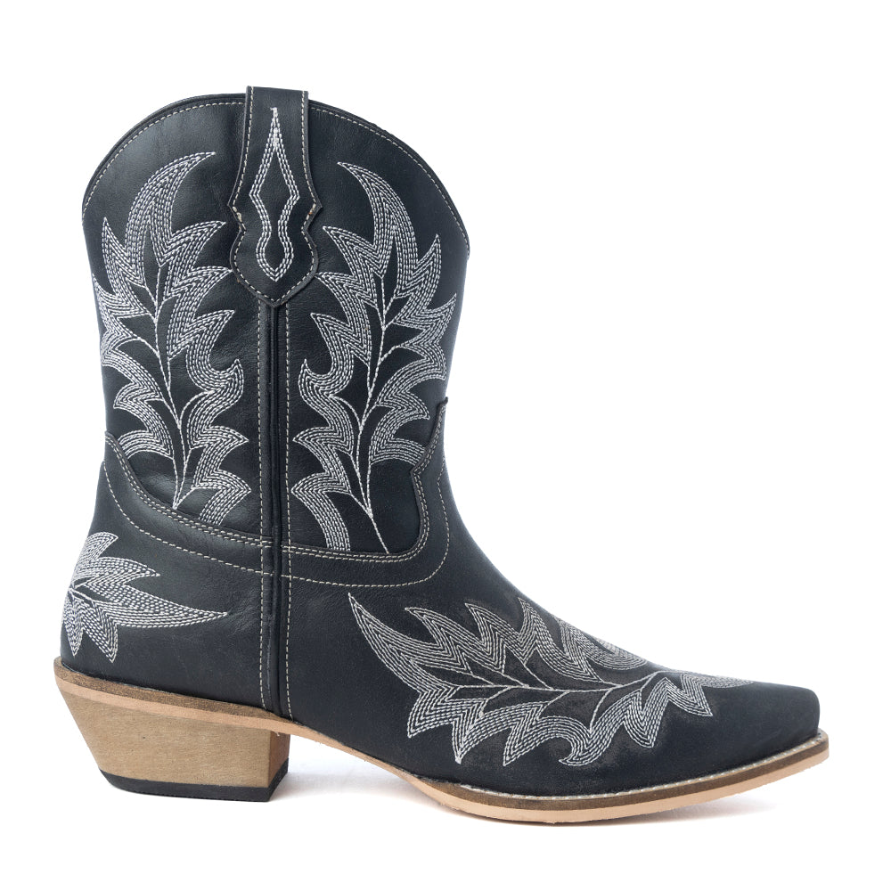 Desert Pearl Ankle Boots in Coal Black - Myra USA