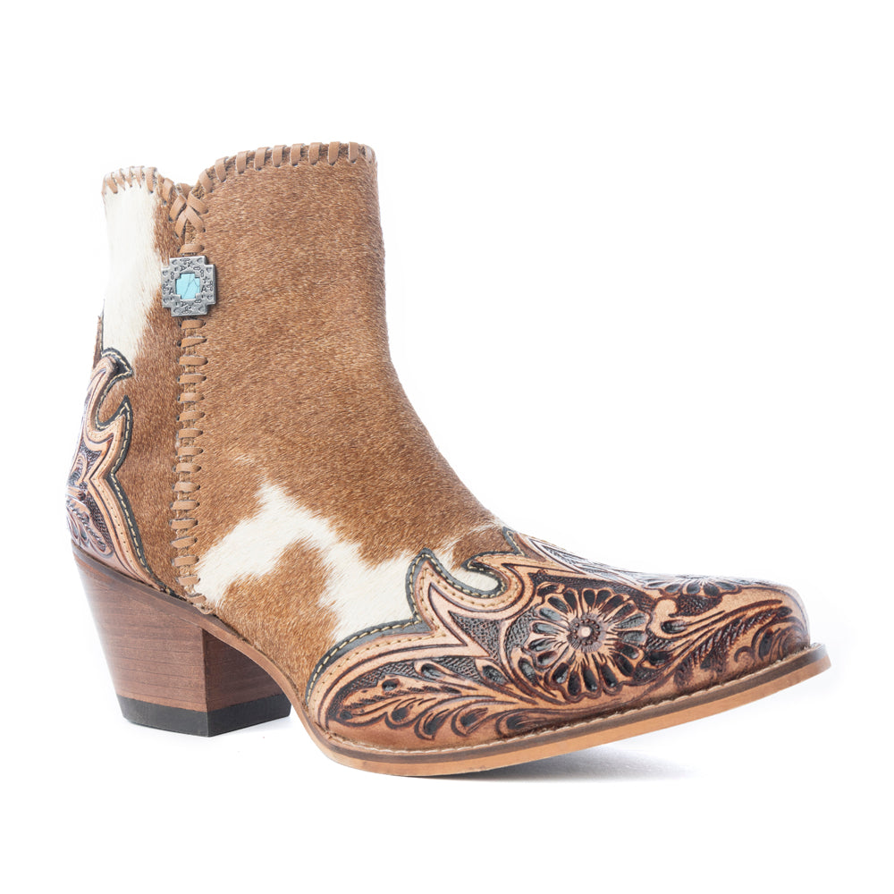 Mesa Hideaway Booties in Caramel - Myra USA