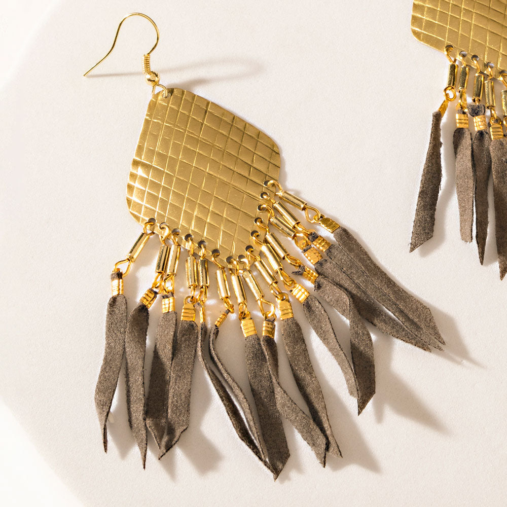 Prairie Siren Earrings in Sunhide Gold - Myra USA