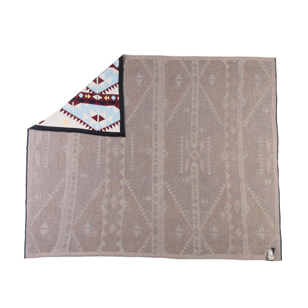 Myra Santa Fe Sky Trails Cotton Throw in Cloud Blue - Myra USA