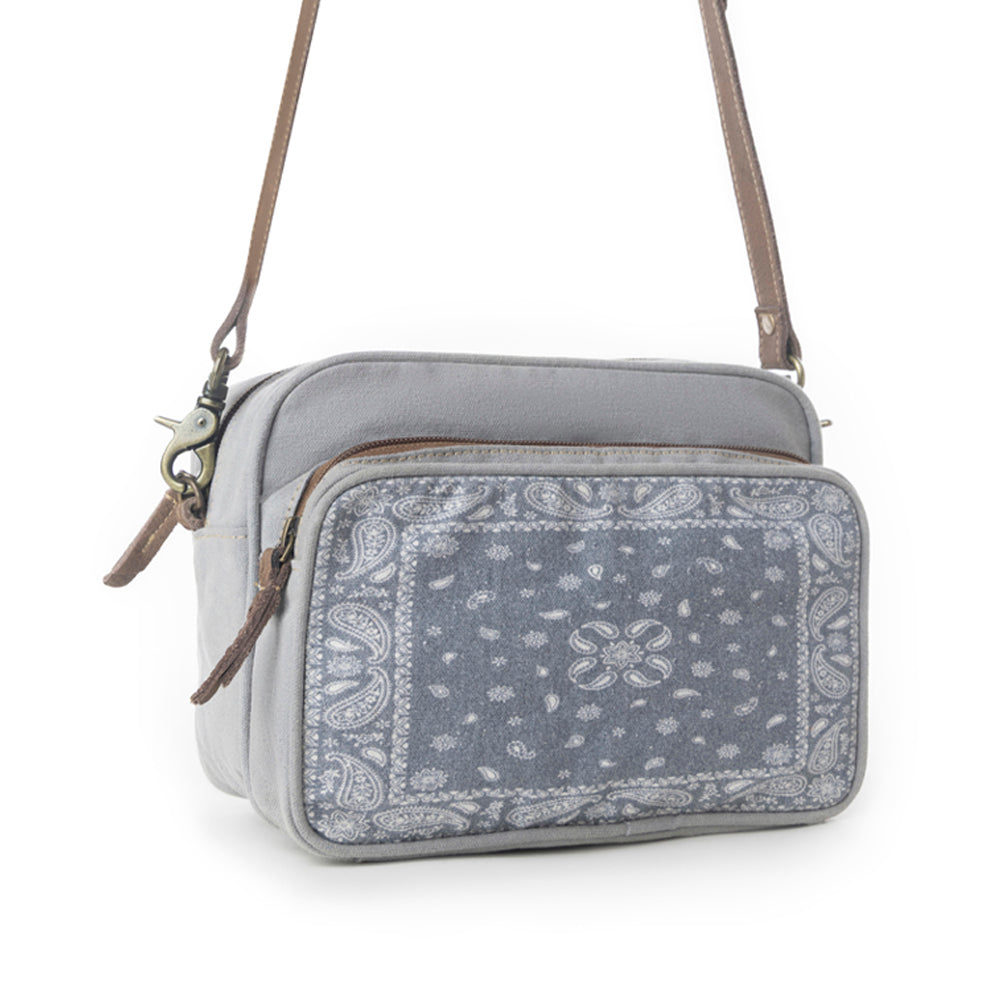 Myra Paisley Plains Pouch in Smoky Ash - Myra USA