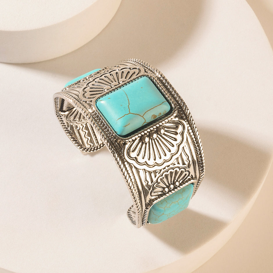 Myra Desert Sentinel Bracelet in Navajo Teal - Myra USA