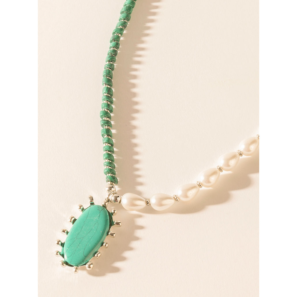 Myra Desert Equinox Necklace in Ivory Gleam