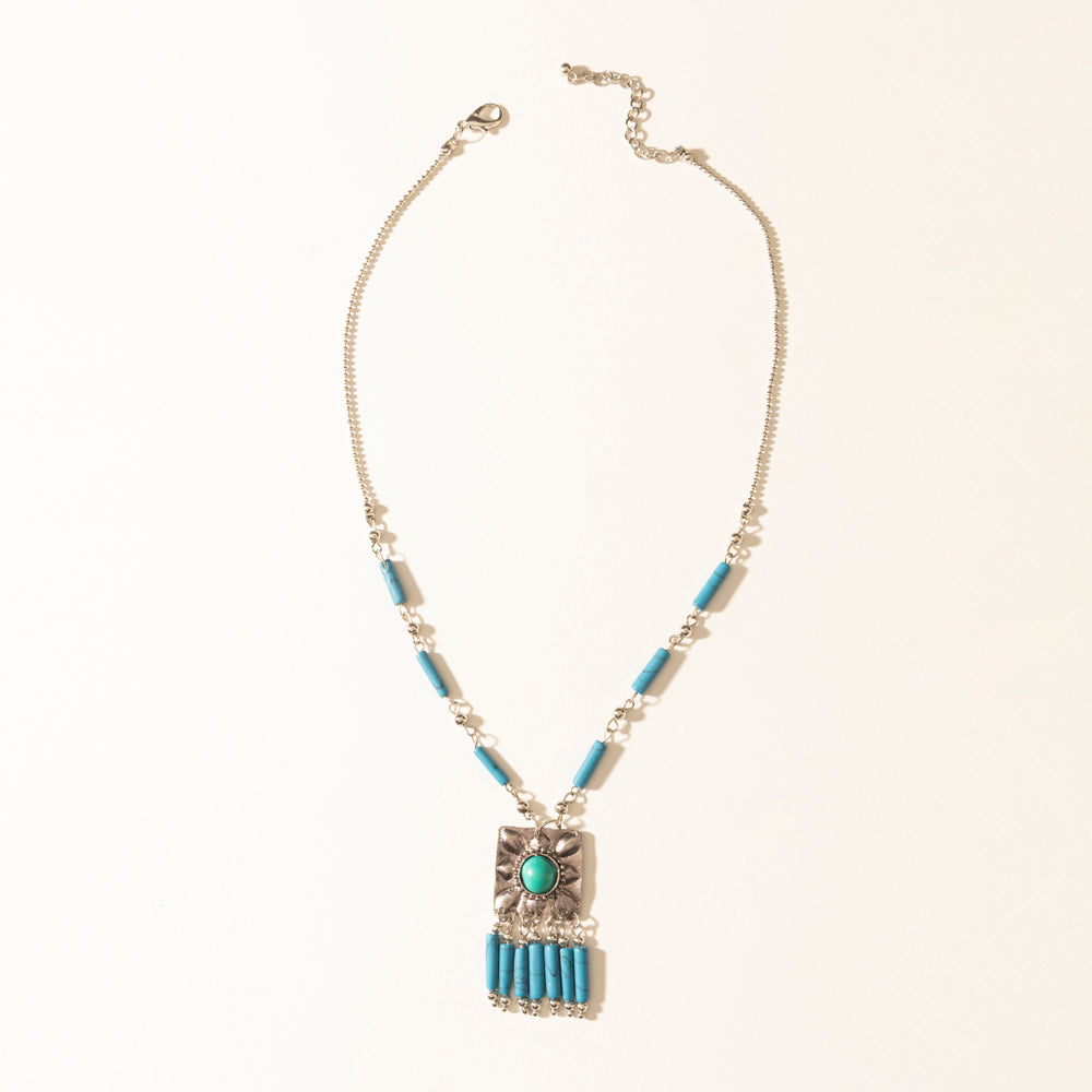 Myra Blue Coyote Necklace in Turquoise Charm - Myra USA